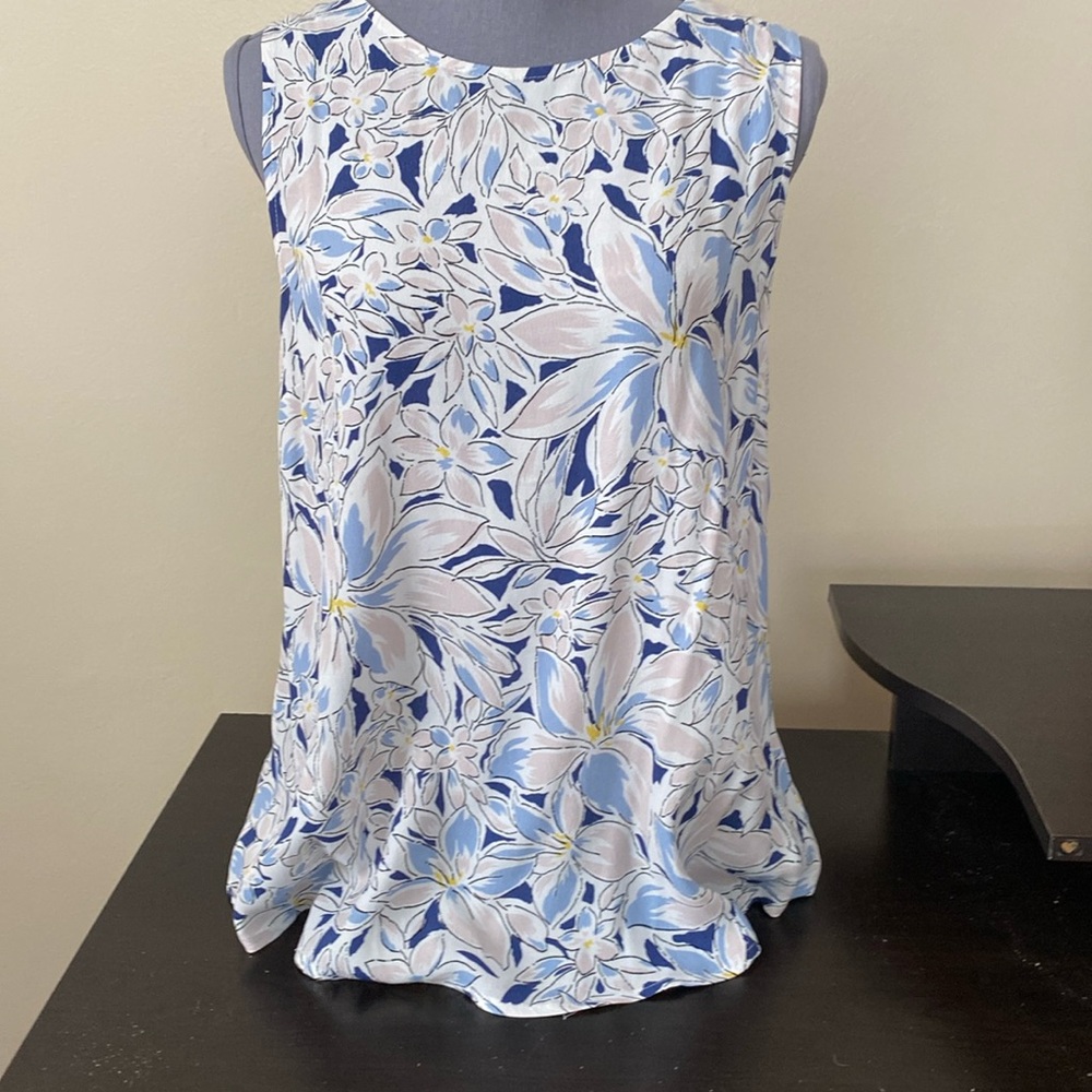 Monday Fun Floral Sleeveless Top